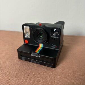 Polaroid Black Instant Film Camera with Iconic Design